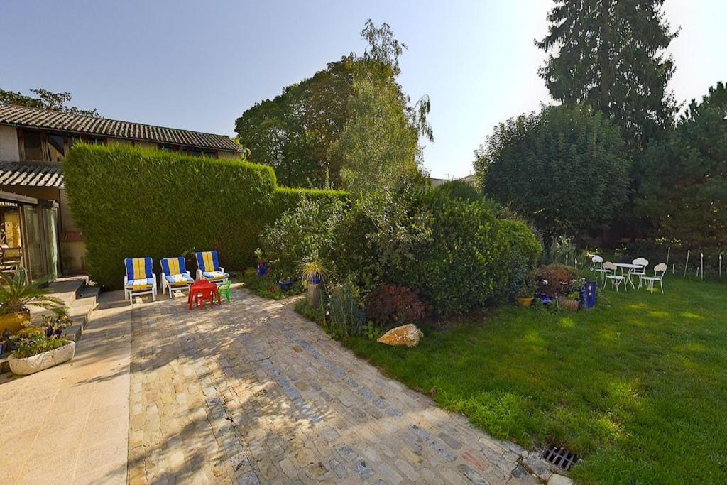 Amphore Du Berry Saint-Amand-Montrond Exterior photo